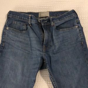 Everlane Slim lightwash jeans. 28x30